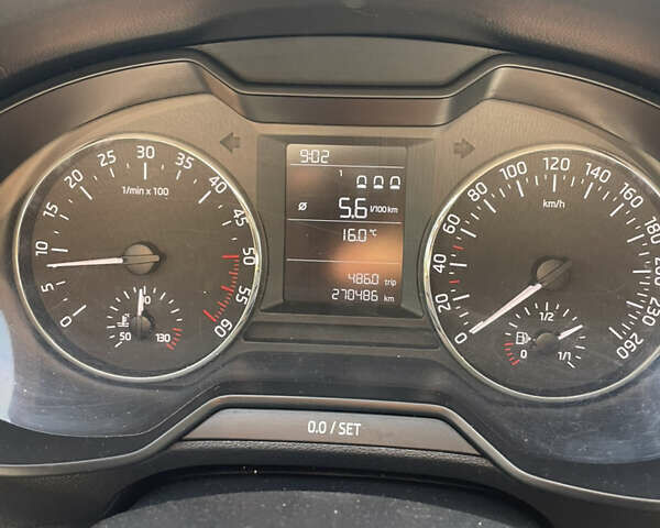 Черный Шкода Октавия, объемом двигателя 1.6 л и пробегом 270 тыс. км за 9600 $, фото 26 на Automoto.ua