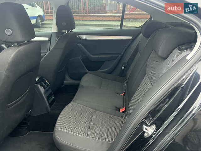 Черный Шкода Октавия, объемом двигателя 1.4 л и пробегом 224 тыс. км за 7400 $, фото 7 на Automoto.ua