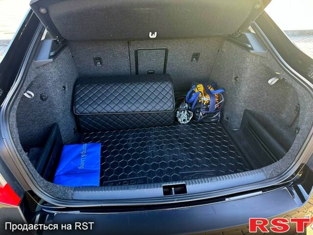 Черный Шкода Октавия, объемом двигателя 1.8 л и пробегом 152 тыс. км за 12300 $, фото 7 на Automoto.ua