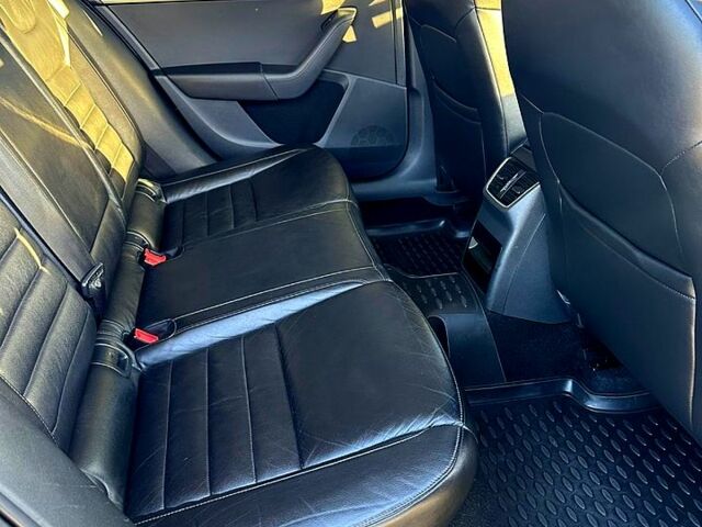 Черный Шкода Октавия, объемом двигателя 1.8 л и пробегом 152 тыс. км за 12300 $, фото 11 на Automoto.ua