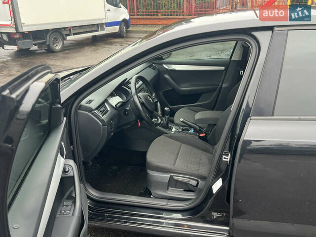 Черный Шкода Октавия, объемом двигателя 1.4 л и пробегом 224 тыс. км за 7400 $, фото 6 на Automoto.ua