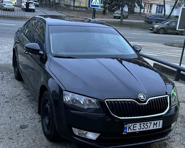 Черный Шкода Октавия, объемом двигателя 1.4 л и пробегом 174 тыс. км за 10500 $, фото 1 на Automoto.ua