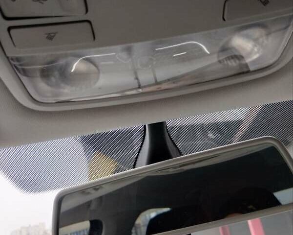 Черный Шкода Октавия, объемом двигателя 1.4 л и пробегом 93 тыс. км за 11000 $, фото 7 на Automoto.ua