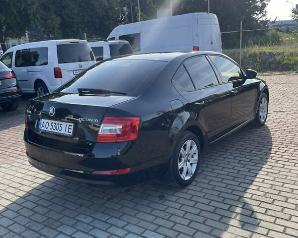 Черный Шкода Октавия, объемом двигателя 1.6 л и пробегом 270 тыс. км за 9600 $, фото 6 на Automoto.ua