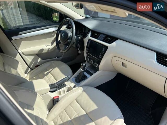 Черный Шкода Октавия, объемом двигателя 1.97 л и пробегом 220 тыс. км за 12300 $, фото 10 на Automoto.ua