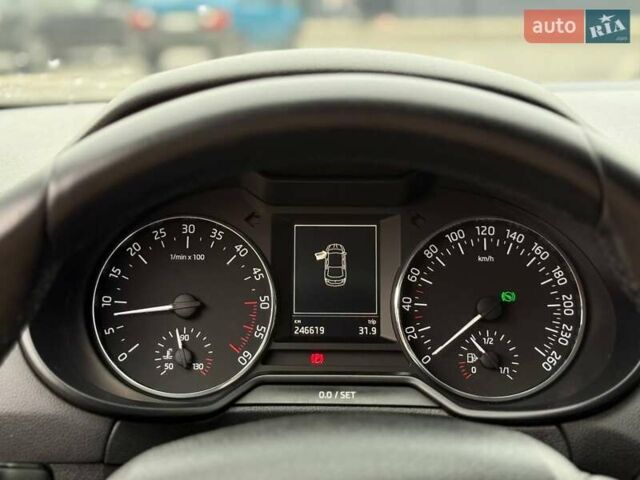 Чорний Шкода Октавія, об'ємом двигуна 1.97 л та пробігом 246 тис. км за 11900 $, фото 16 на Automoto.ua