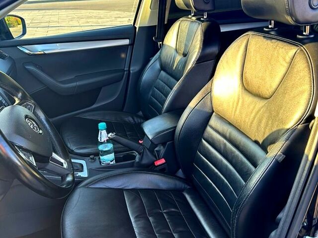 Черный Шкода Октавия, объемом двигателя 1.8 л и пробегом 152 тыс. км за 12300 $, фото 12 на Automoto.ua
