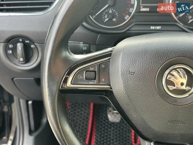 Черный Шкода Октавия, объемом двигателя 1.6 л и пробегом 300 тыс. км за 9790 $, фото 21 на Automoto.ua