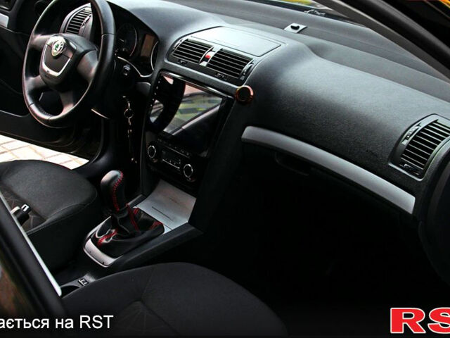 Черный Шкода Октавия, объемом двигателя 2 л и пробегом 132 тыс. км за 8700 $, фото 11 на Automoto.ua