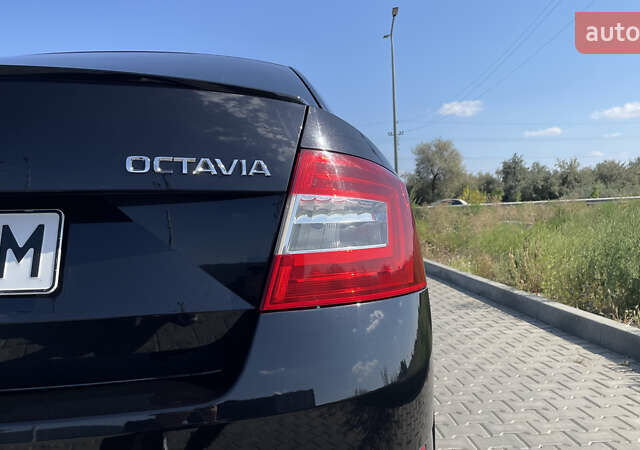 Черный Шкода Октавия, объемом двигателя 1.8 л и пробегом 198 тыс. км за 11900 $, фото 15 на Automoto.ua