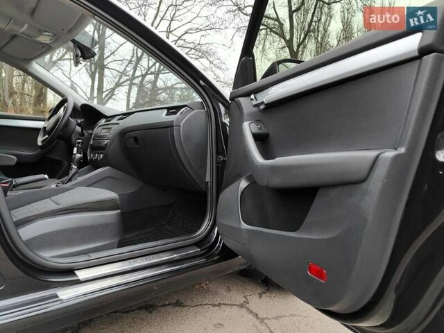 Чорний Шкода Октавія, об'ємом двигуна 1.4 л та пробігом 252 тис. км за 9990 $, фото 46 на Automoto.ua