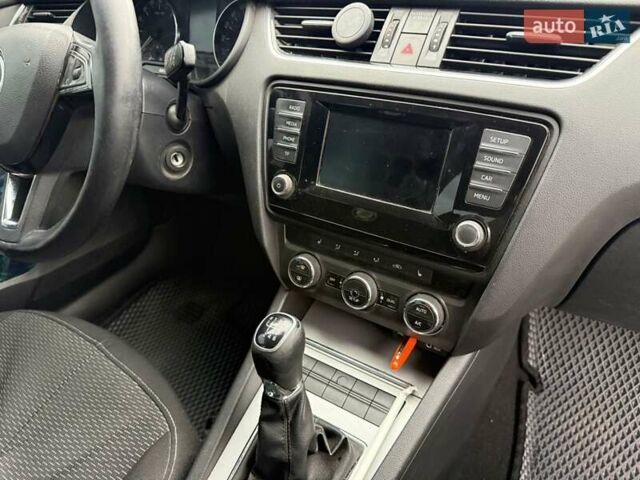 Черный Шкода Октавия, объемом двигателя 1.97 л и пробегом 226 тыс. км за 11500 $, фото 18 на Automoto.ua