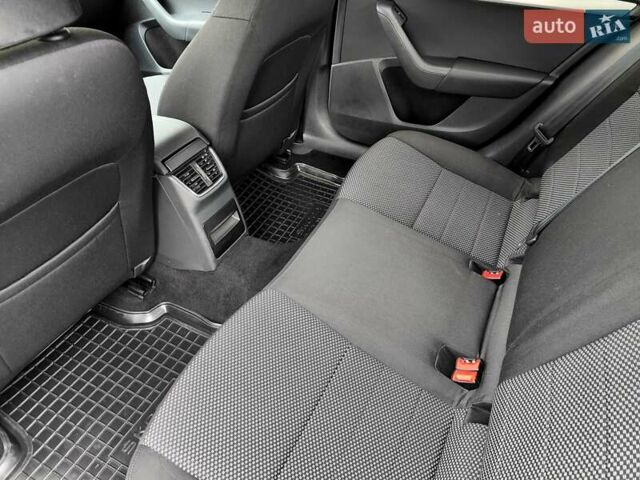 Черный Шкода Октавия, объемом двигателя 1.4 л и пробегом 252 тыс. км за 9990 $, фото 41 на Automoto.ua