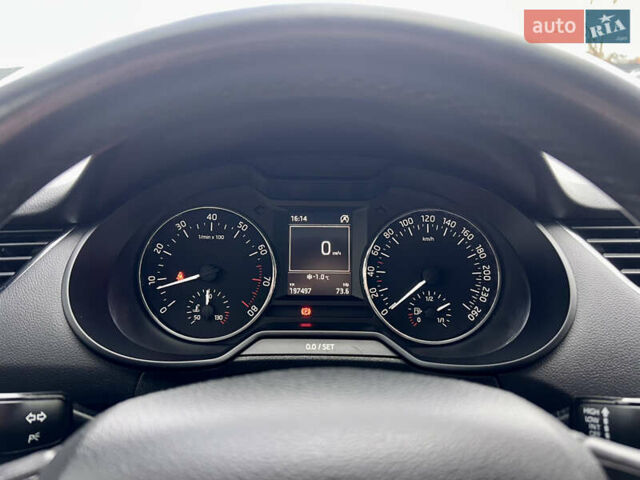 Черный Шкода Октавия, объемом двигателя 1.2 л и пробегом 199 тыс. км за 8000 $, фото 17 на Automoto.ua