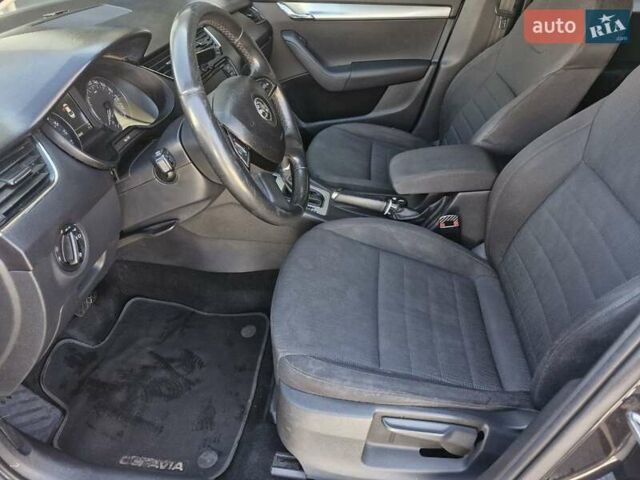 Черный Шкода Октавия, объемом двигателя 1.6 л и пробегом 255 тыс. км за 10499 $, фото 12 на Automoto.ua