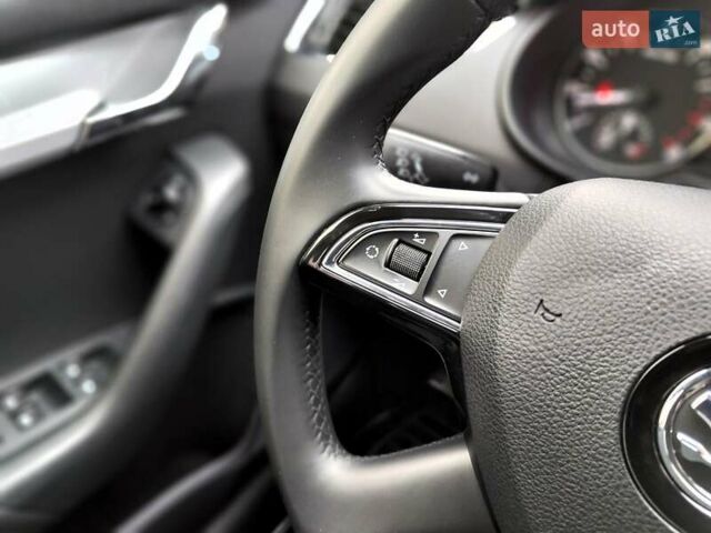 Черный Шкода Октавия, объемом двигателя 1.4 л и пробегом 252 тыс. км за 9990 $, фото 49 на Automoto.ua