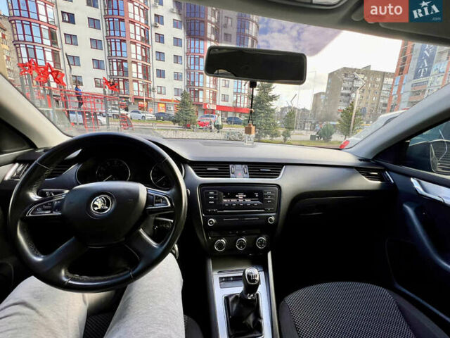 Черный Шкода Октавия, объемом двигателя 1.2 л и пробегом 199 тыс. км за 8000 $, фото 19 на Automoto.ua