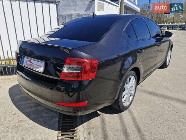 Черный Шкода Октавия, объемом двигателя 1.6 л и пробегом 255 тыс. км за 10499 $, фото 5 на Automoto.ua