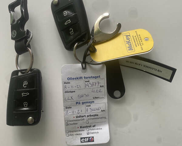 Шкода Октавия 2014 в Житомире на Automoto.ua Черный Шкода Октавия, объемом двигателя 1.6 л и пробегом 237 тыс. км за 11000 $, фото 21 на Automoto.ua