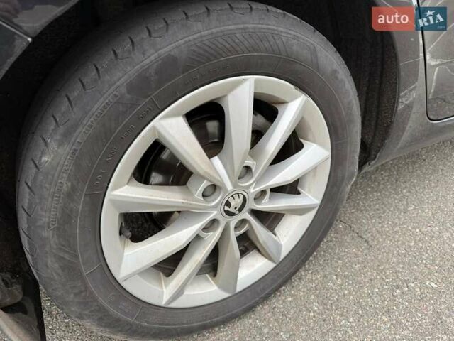 Черный Шкода Октавия, объемом двигателя 1.97 л и пробегом 226 тыс. км за 11500 $, фото 14 на Automoto.ua