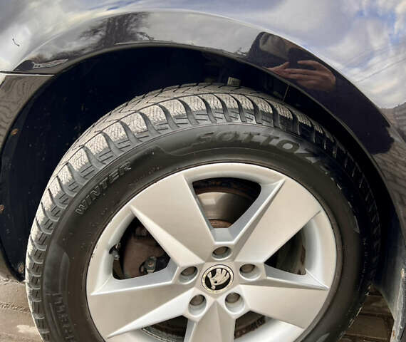 Черный Шкода Октавия, объемом двигателя 1.2 л и пробегом 199 тыс. км за 8000 $, фото 7 на Automoto.ua