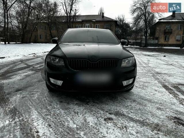 Черный Шкода Октавия, объемом двигателя 1.8 л и пробегом 205 тыс. км за 10500 $, фото 2 на Automoto.ua