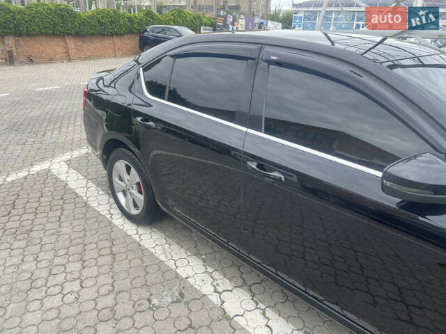 Черный Шкода Октавия, объемом двигателя 1.6 л и пробегом 311 тыс. км за 11000 $, фото 5 на Automoto.ua