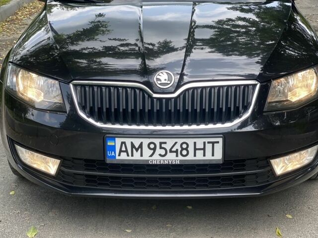 Черный Шкода Октавия, объемом двигателя 1.6 л и пробегом 237 тыс. км за 10900 $, фото 2 на Automoto.ua