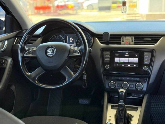 Чорний Шкода Октавія, об'ємом двигуна 2 л та пробігом 263 тис. км за 9900 $, фото 11 на Automoto.ua