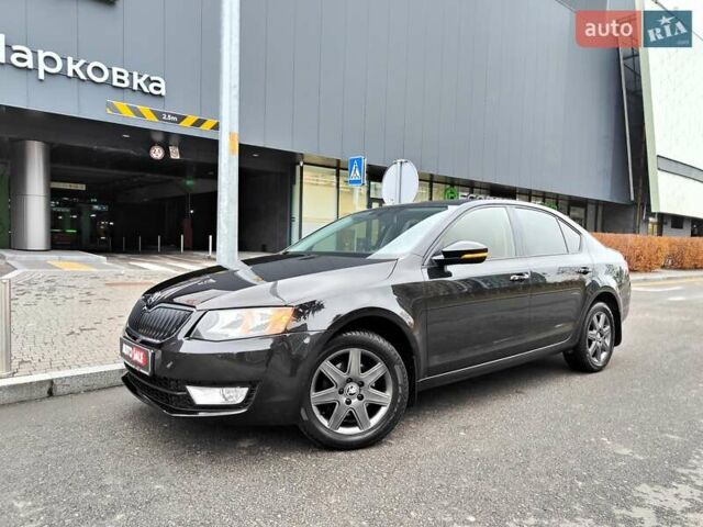 Черный Шкода Октавия, объемом двигателя 1.4 л и пробегом 252 тыс. км за 9990 $, фото 7 на Automoto.ua