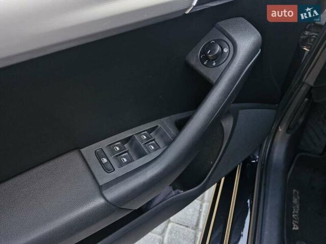Черный Шкода Октавия, объемом двигателя 1.6 л и пробегом 255 тыс. км за 10499 $, фото 9 на Automoto.ua