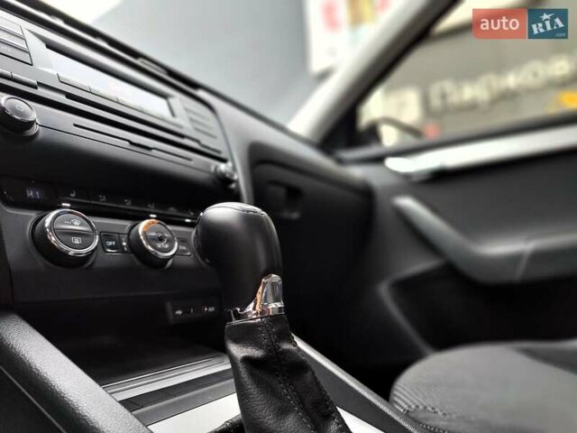 Черный Шкода Октавия, объемом двигателя 1.4 л и пробегом 252 тыс. км за 9990 $, фото 37 на Automoto.ua