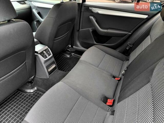 Чорний Шкода Октавія, об'ємом двигуна 1.4 л та пробігом 252 тис. км за 9990 $, фото 43 на Automoto.ua