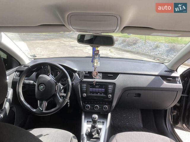 Шкода Октавия 2014 в Житомире на Automoto.ua Черный Шкода Октавия, объемом двигателя 1.6 л и пробегом 237 тыс. км за 11000 $, фото 16 на Automoto.ua