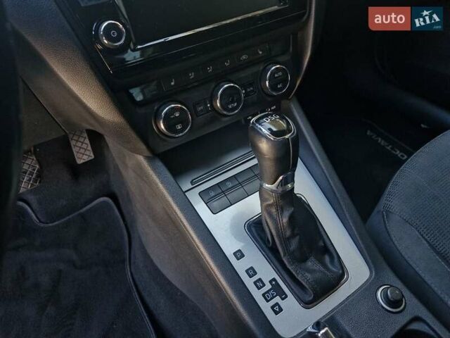 Черный Шкода Октавия, объемом двигателя 1.6 л и пробегом 255 тыс. км за 10499 $, фото 19 на Automoto.ua