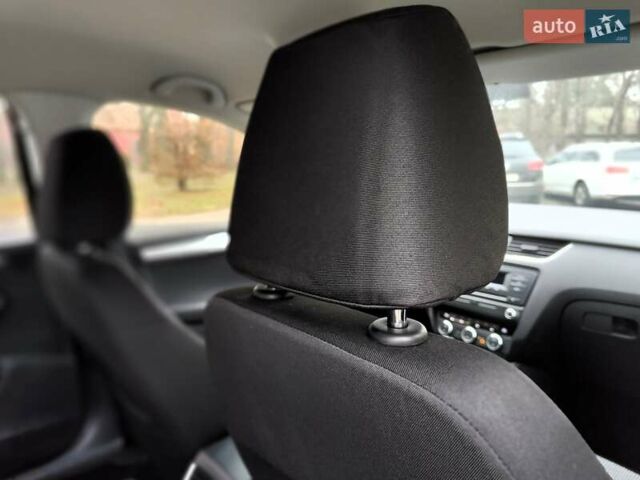 Чорний Шкода Октавія, об'ємом двигуна 1.4 л та пробігом 252 тис. км за 9990 $, фото 56 на Automoto.ua