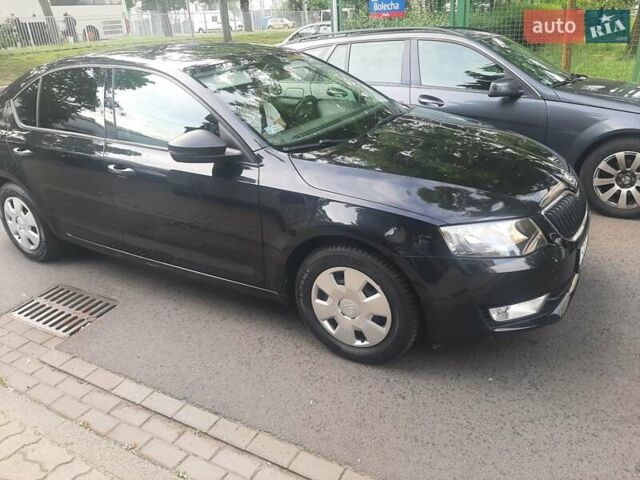 Чорний Шкода Октавія, об'ємом двигуна 1.6 л та пробігом 143 тис. км за 8000 $, фото 1 на Automoto.ua