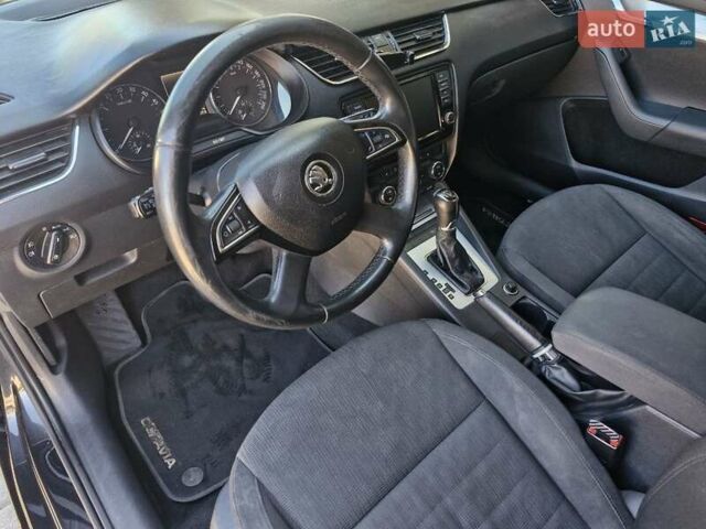 Черный Шкода Октавия, объемом двигателя 1.6 л и пробегом 255 тыс. км за 10499 $, фото 13 на Automoto.ua