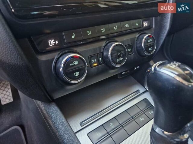 Черный Шкода Октавия, объемом двигателя 1.6 л и пробегом 255 тыс. км за 10499 $, фото 22 на Automoto.ua