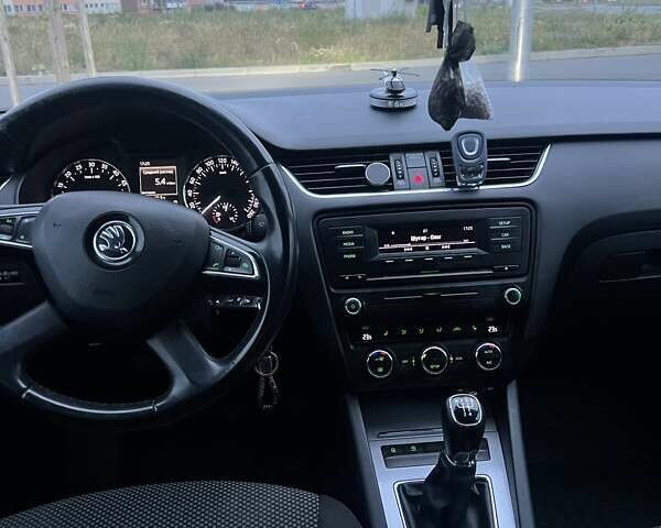 Чорний Шкода Октавія, об'ємом двигуна 1.6 л та пробігом 231 тис. км за 9700 $, фото 13 на Automoto.ua