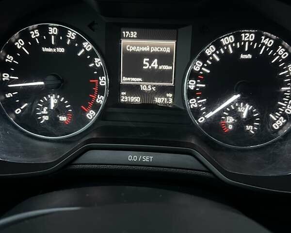 Чорний Шкода Октавія, об'ємом двигуна 1.6 л та пробігом 231 тис. км за 9700 $, фото 3 на Automoto.ua
