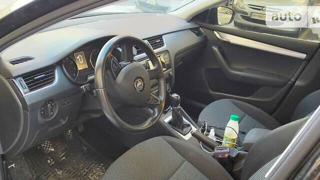 Черный Шкода Октавия, объемом двигателя 1.4 л и пробегом 190 тыс. км за 8800 $, фото 4 на Automoto.ua