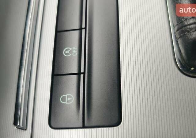 Черный Шкода Октавия, объемом двигателя 1.4 л и пробегом 221 тыс. км за 10900 $, фото 38 на Automoto.ua