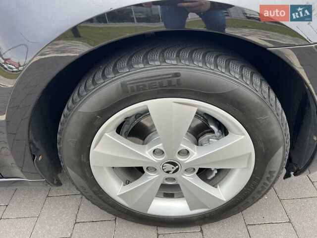 Шкода Октавія 2016 у Мукачеве на Automoto.ua Чорний Шкода Октавія, об'ємом двигуна 1.6 л та пробігом 257 тис. км за 11950 $, фото 23 на Automoto.ua