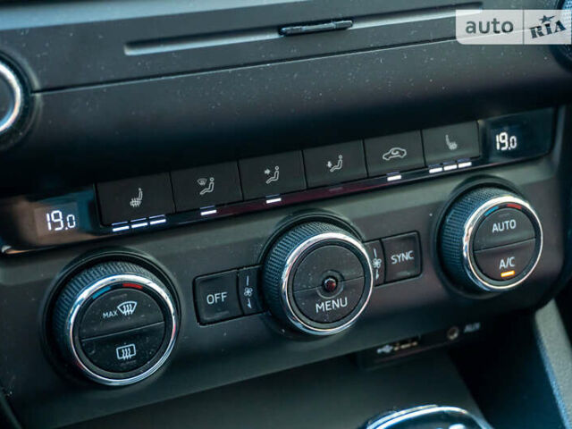 Черный Шкода Октавия, объемом двигателя 1.8 л и пробегом 211 тыс. км за 11990 $, фото 12 на Automoto.ua