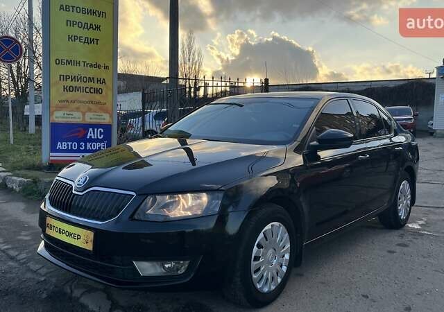 Черный Шкода Октавия, объемом двигателя 1.4 л и пробегом 319 тыс. км за 10700 $, фото 5 на Automoto.ua
