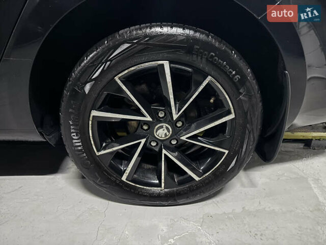 Черный Шкода Октавия, объемом двигателя 1.4 л и пробегом 154 тыс. км за 12200 $, фото 9 на Automoto.ua