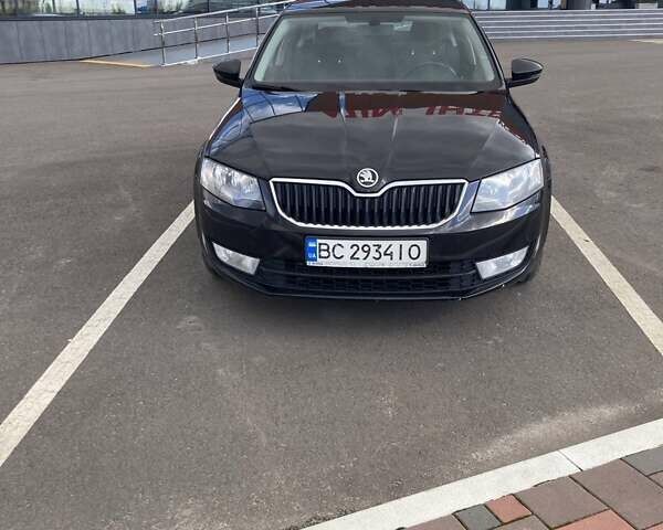 Черный Шкода Октавия, объемом двигателя 2 л и пробегом 294 тыс. км за 11800 $, фото 4 на Automoto.ua