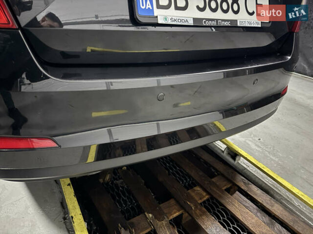 Черный Шкода Октавия, объемом двигателя 1.4 л и пробегом 154 тыс. км за 12200 $, фото 4 на Automoto.ua
