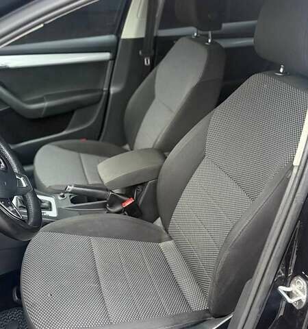 Чорний Шкода Октавія, об'ємом двигуна 1.6 л та пробігом 327 тис. км за 9900 $, фото 13 на Automoto.ua